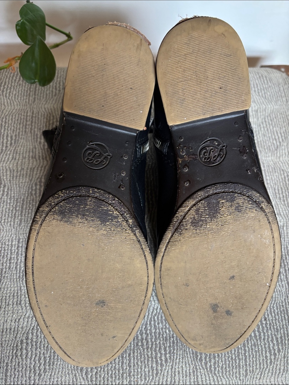 Lucky Brand Black Leather Ankle Boots size 6.5 - Picture 8 of 8